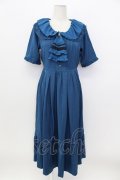 axes femme / ジャボブローチ付ワンピース  ブルー T-26-03-17-033-AX-OP-SA-ZT