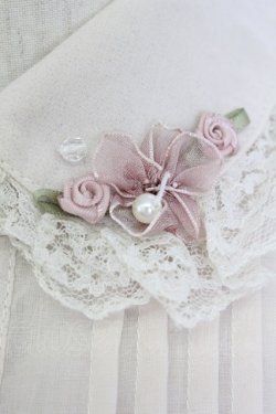 画像3: axes femme POETIQUE / フラワーモチーフ襟半袖ブラウス  アイボリー T-26-03-17-006-AX-BL-SA-ZT