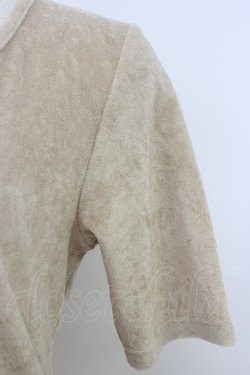 画像4: INGEBORG / パイル地ロゴ刺繍トップス  ベージュ T-26-03-21-003-LO-TO-SA-ZT