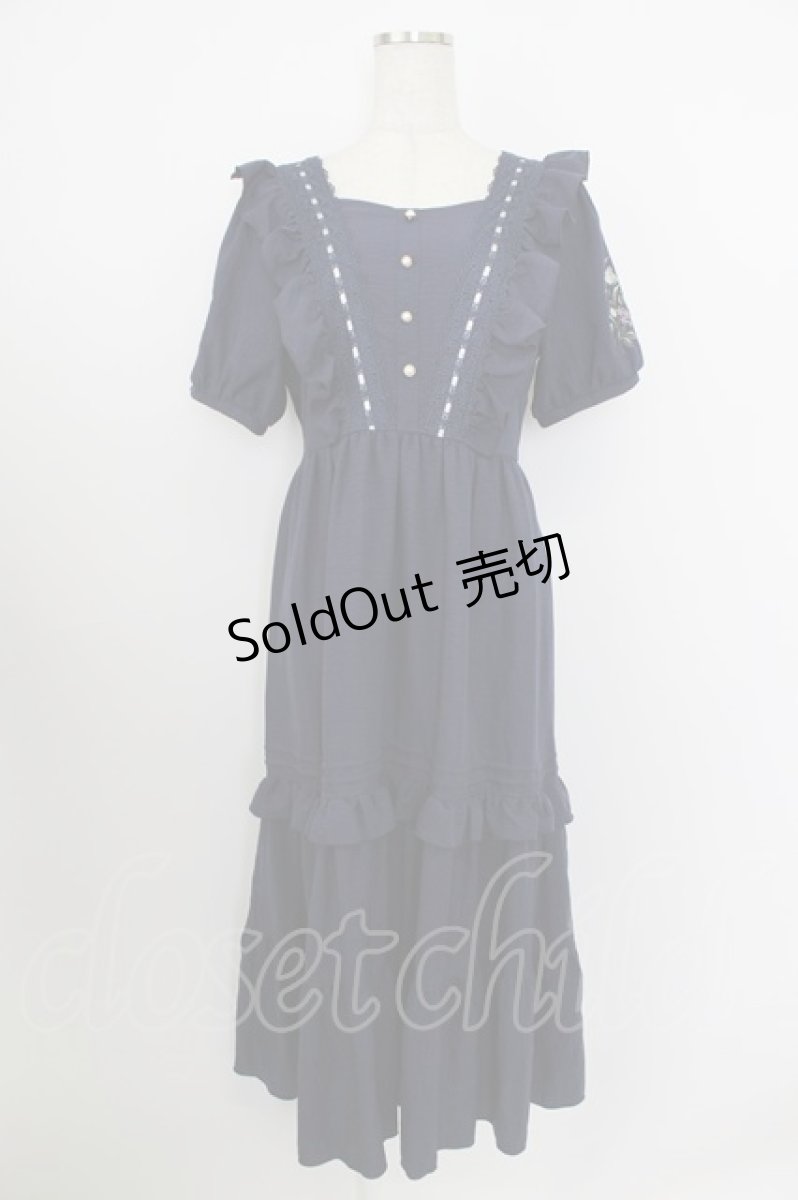 画像1: axes femme / ハシゴレース×袖バラ刺繍ワンピース  ネイビー T-26-03-21-037-AX-OP-SA-ZT564 (1)