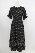 m petit by misako / 梨地水玉半袖ワンピース S 黒 T-26-03-21-040-LO-OP-SA-ZT