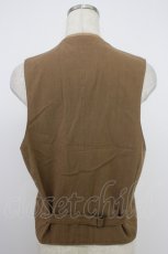 画像2: INGEBORG / 花瓶ロゴ刺繍ベスト  ブラウン T-26-03-21-008-LO-TO-SA-ZT558 (2)