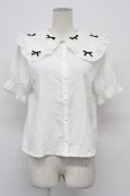 axes femme POETIQUE / プチリボンビッグ襟ブラウス M ホワイト T-26-03-23-003-AX-BL-SA-ZT