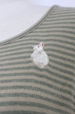 画像4: PINK HOUSE / うさぎ刺繍ボーダーノースリーブワンピース  ベージュ×グリーン T-26-03-23-016-LO-OP-SA-ZT652 (4)