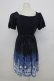 画像2: axes femme / グラデーションお城柄ワンピース  ネイビー T-26-03-23-018-AX-OP-SA-ZT (2)