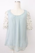 axes femme / お花刺繍チュール袖プルオーバー  サックス T-26-03-24-018-AX-TO-SA-ZT