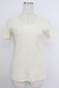 INGEBORG / リブ刺繍ロゴ半袖トップス  アイボリー T-26-03-24-003-LO-TO-SA-ZT