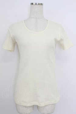 画像1: INGEBORG / リブ刺繍ロゴ半袖トップス  アイボリー T-26-03-24-003-LO-TO-SA-ZT