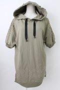 axes femme / フード付き半袖パーカーチュニ  カーキ T-26-03-24-023-AX-OP-SA-ZT