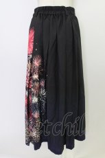 画像2: axes femme / 花火柄タックスカート  ネイビー T-26-03-25-045-AX-SK-SA-ZT659 (2)