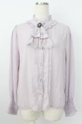 axes femme / レースジャボ付ハイネックブラウス  ラベンダー T-26-03-25-020-AX-BL-SA-ZT