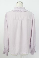 画像2: axes femme / レースジャボ付ハイネックブラウス  ラベンダー T-26-03-25-020-AX-BL-SA-ZT658 (2)