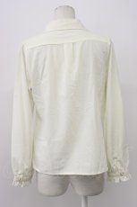 画像2: axes femme POETIQUE / メリーゴーランド刺繍ブラウス  キナリ T-26-03-30-028-AX-BL-SA-ZH (2)