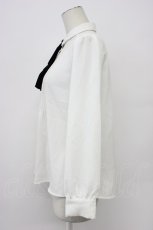 画像3: an another angelus / 多重リボンタイ付きピンタックブラウス  白Ｘ黒 T-26-03-30-017-CA-BL-SA-ZT659 (3)