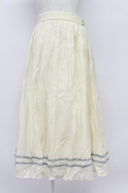 画像1: F i.n.t / ライン使いシアータックスカート F アイボリー T-26-03-31-021-CA-SK-SZ-ZT