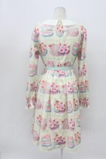 画像2: Emily Temple cute / Decoration CAKEワンピース M クリーム T-26-04-03-015-ET-OP-SA-ZT (2)