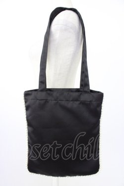 画像2: Maison de FLEUR / サテンパールブレードトートバッグ  黒Ｘ白 T-26-04-04-034-LO-BG-SA-ZT