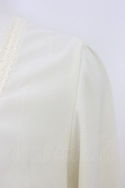 画像3: Fi.n.t / スクエアレースハイネックブラウス  生成り T-26-04-04-001-CA-BL-SA-ZT