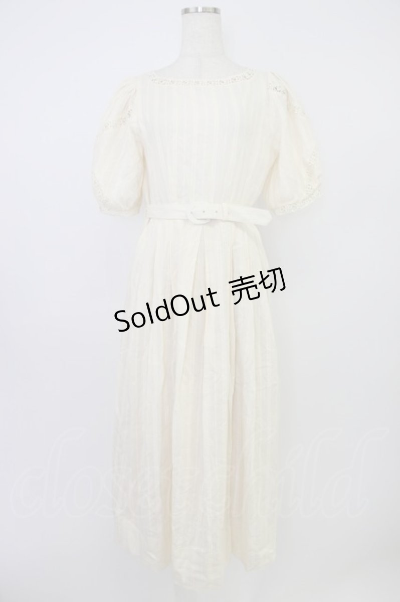 画像1: an another angelus / レース使いコットンドビーパフスリーブワンピース【洗える】  生成り T-26-04-04-009-CA-OP-SA-ZT664 (1)
