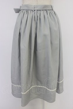 画像2: Fi.n.t / コットンレース使いストライプスカート  グレーＸ白 T-26-04-04-015-CA-SK-SA-ZT