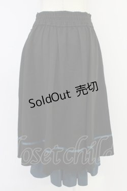 画像2: axes femme / チェーン付き配色使いスカート  黒Ｘ青 T-26-04-04-017-AX-SK-SA-ZT