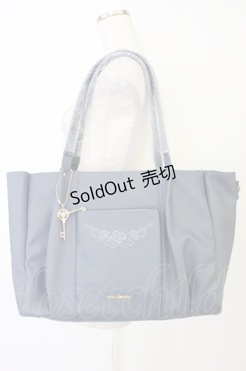 画像3: axes femme / 薔薇刺繍多機能ビッグトート  ブルー T-26-04-15-039-AX-BG-SA-ZTK050 (3)