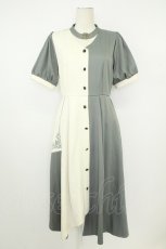 画像1: axes femme / チョーカー風バイカラーワンピース F グリーン系 T-26-05-09-042-AX-TO-IG-ZT (1)