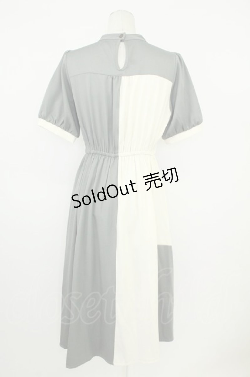 画像2: axes femme / チョーカー風バイカラーワンピース F グリーン系 T-26-05-09-042-AX-TO-IG-ZT671 (2)