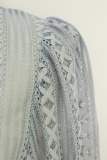 画像3: axes femme POETIQUE / チャイナボタンレースブラウス  ブルー T-26-05-09-017-AX-BL-IG-ZT (3)