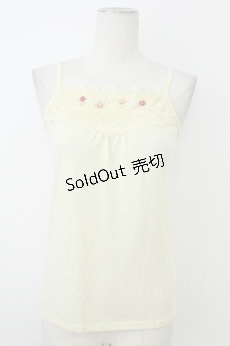 画像1: axes femme / 巻き薔薇フラワーキャミソール  アイボリー T-26-05-13-003-AX-TO-SA-ZT677 (1)