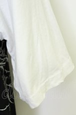 画像4: REFLEM / 薔薇プリントラグランTシャツ  黒Ｘ白 T-26-05-31-013-PU-TO-SA-ZT (4)