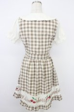画像2: DearMyLove / 裾イチゴチェリー刺繍ワンピース  ベージュ T-26-06-04-010-GO-OP-SA-ZT (2)