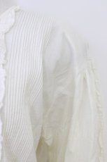 画像3: INGEBORG / ピンタックフリルブラウス  白 T-26-06-14-002-LO-BL-TE-ZT (3)