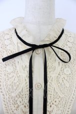 画像3: axes femme / リボン付きレース使いブラウス M 生成り T-26-06-19-005-AX-BL-TE-ZT (3)