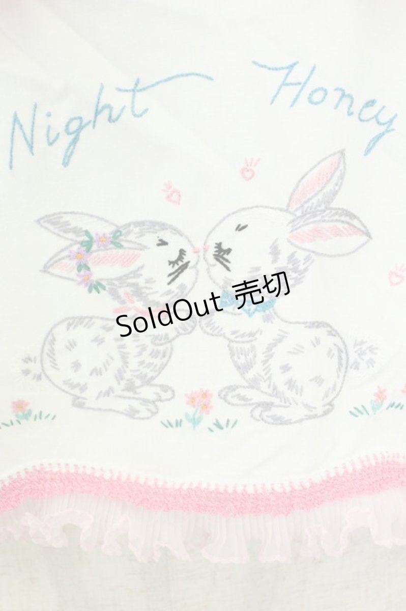 画像4: Nile Perch / うさぎさん刺繍ベスト  白Ｘピンク T-26-07-08-008-LO-TO-SA-ZT (4)