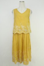 画像1: axes femme / スカラップ刺繍タンク&スカートセットアップ  イエローＸ白 T-26-07-11-006-AX-TO-SA-ZT (1)