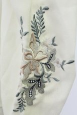 画像3: axes femme POETIQUE / 肩あき刺繍ブラウス M アイボリー T-26-07-18-011-AX-BL-TE-ZT (3)
