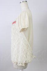 画像3: axes femme / ローズプリントレース切り替え半袖カットソー  アイボリー T-26-08-04-006-AX-TO-SA-ZT (3)