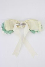 画像2: LOTUS ribbon / ビジュー&ベルベットリボンポニーテールクリップ  アイボリーＸグリーン T-26-08-05-047-LO-AC-SA-ZT (2)
