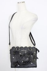 画像1: Ank Rouge / パールリボンスカラップショルダーバッグ  黒Ｘ白 T-26-08-05-011-CA-BG-SA-ZT (1)