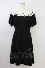 画像1: axes femme POETIQUE / レースアップデザインワンピース  黒Ｘ白 T-26-08-06-001-AX-OP-SA-ZT (1)