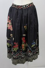 画像2: Jane Marple Dans Le Salon / ローズブーケプリントスカート  黒 T-26-08-06-009-JM-SK-SA-ZT (2)