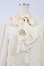 画像4: axes femme kawaii / クラシックローズ刺繍ブラウス  ベージュ T-26-08-14-034-AX-BL-SA-ZT (4)