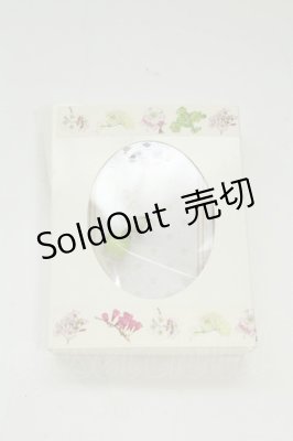 Preview of うぐいす餅と桜餅のりんご飴 片耳イヤリング