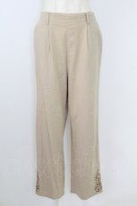 画像1: axes femme / 裾刺繍ストレートパンツ L ベージュ T-26-08-29-031-AX-PA-SZ-ZT (1)