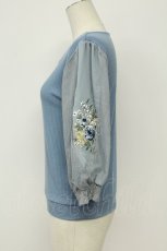 画像3: axes femme / フラワーブーケ刺繍プルオーバー  青 T-26-08-31-026-AX-TO-SA-ZT (3)
