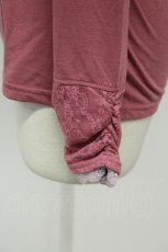 画像4: axes femme / パールレースギャザーネックカットソー  ピンク T-26-08-31-029-AX-TO-SA-ZT (4)
