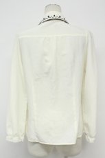 画像2: axes femme / トランプ刺繍ブラウス  アイボリーＸブラウン T-26-08-31-003-AX-BL-SA-ZT (2)