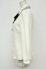 画像3: axes femme / トランプ刺繍ブラウス  アイボリーＸブラウン T-26-08-31-003-AX-BL-SA-ZT (3)