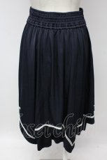 画像2: axes femme / ブーケ刺繍イレヘムスカート F ネイビー T-26-09-08-020-AX-SK-TE-ZT (2)